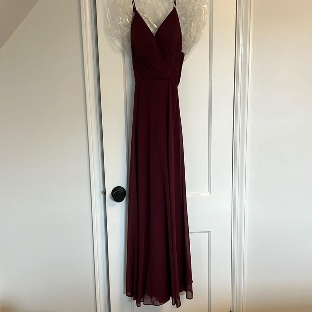 David's Bridal Wine Bridesmaid Dress - CELEBRATE DB STUDIO, Size 2
